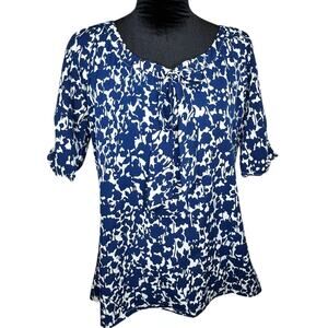 IZOD Blue & White Floral Print Satin Short Sleeve Top Blouse size Small